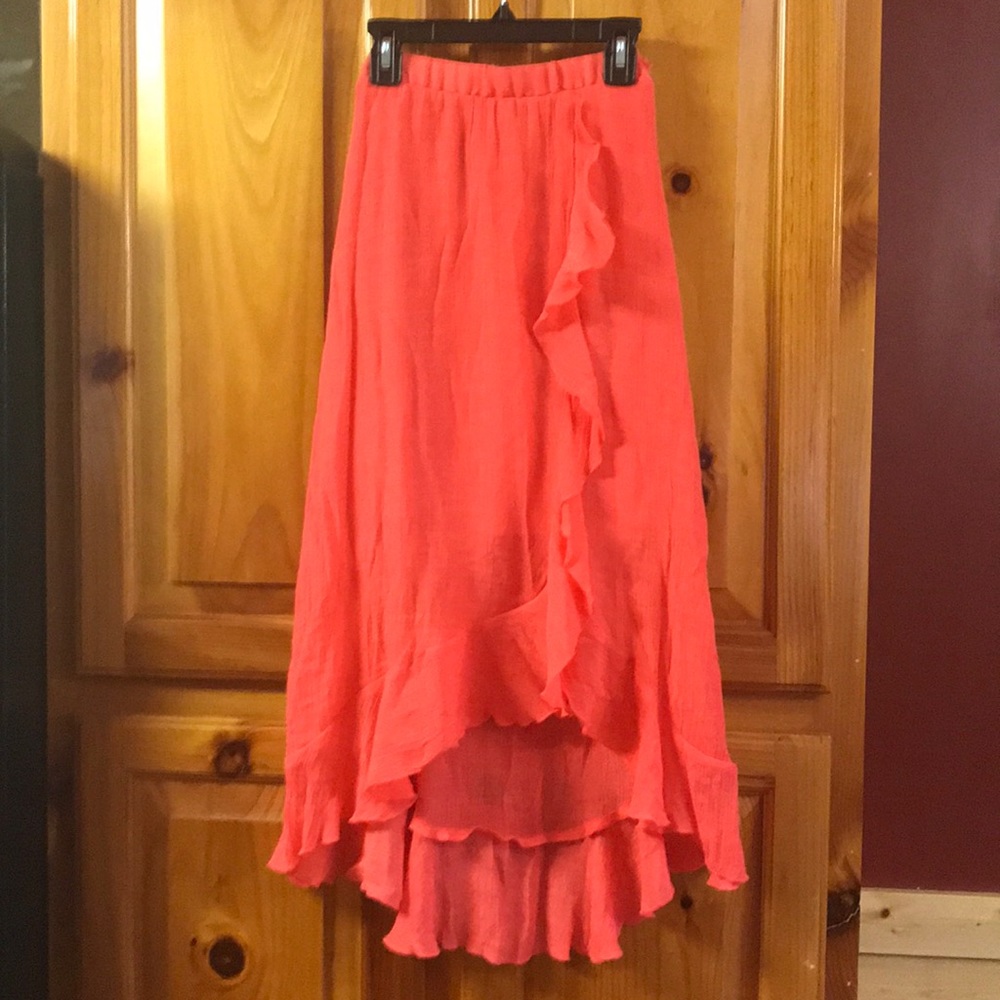 Coral hi-low skirt with ruffles, size medium 10-12